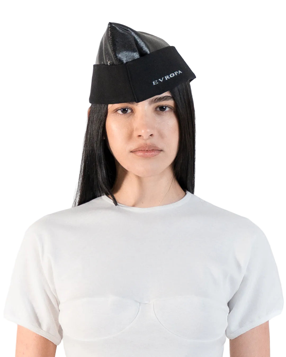 GLOSSY HAT IN BLACK