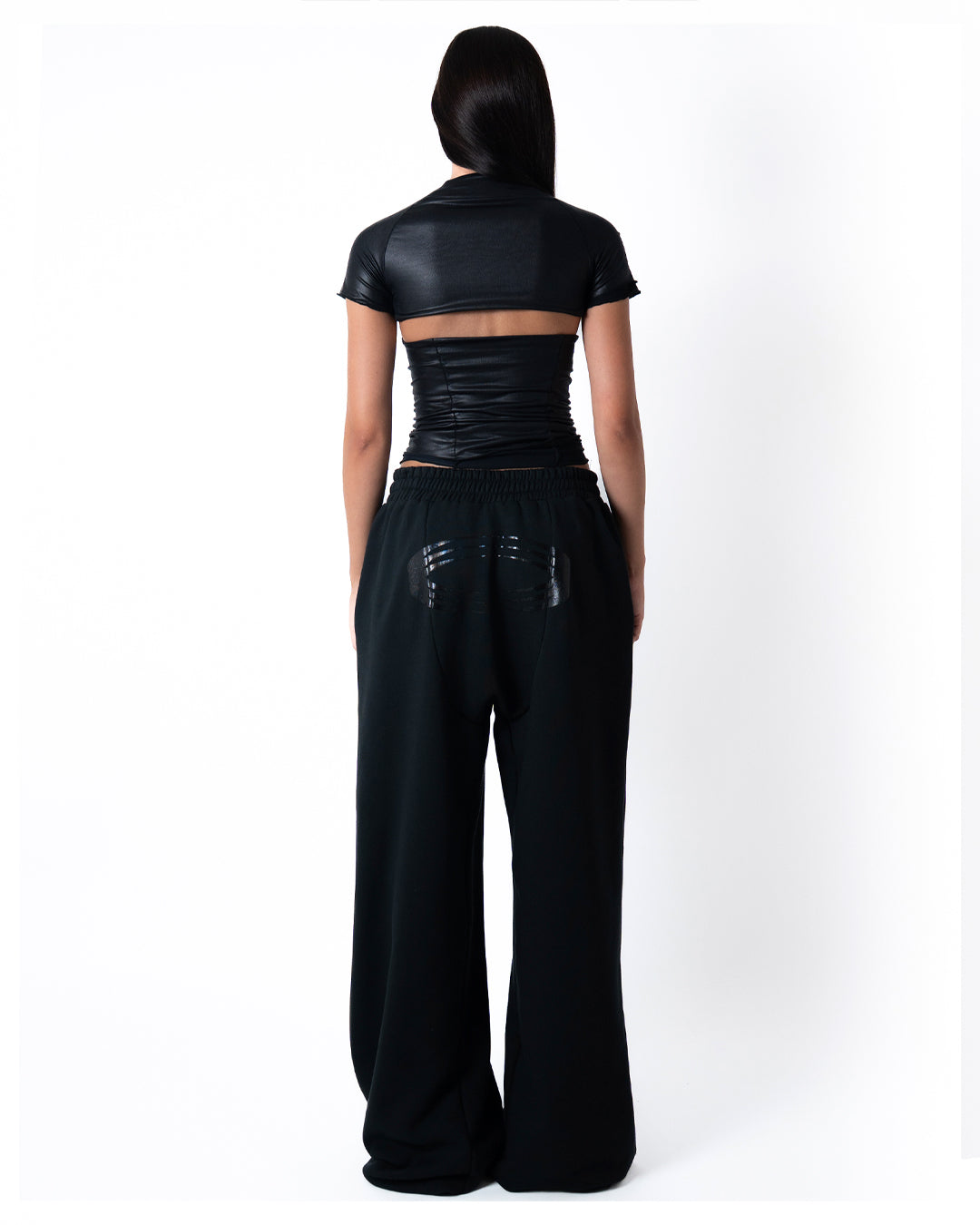 GLOSSY SWEATPANTS IN BLACK BLUE